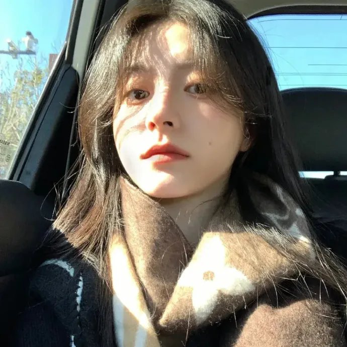 幸福就是吃饭睡觉等待